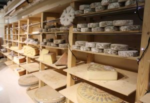 étagère fromagerie